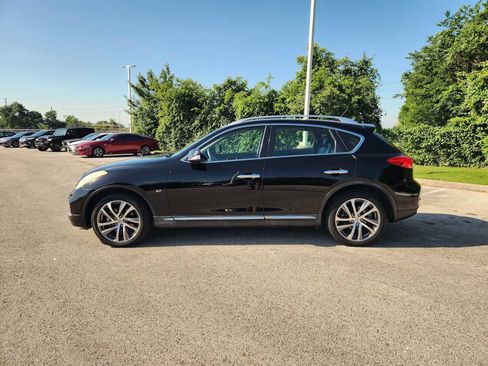 Used 2017 INFINITI QX50 2WD w/ Premium Plus Package image 4