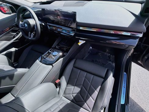 New 2027 BMW 540i xDrive w/ M Sport Package AWD/4WD image 14