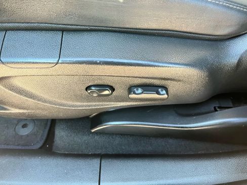 Used 2020 Buick Encore Preferred FWD image 13