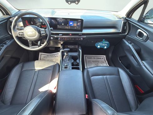 Used 2025 Kia Sorento S FWD image 28