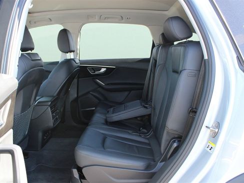 Used 2024 Audi Q7 3.0T Premium Plus image 13
