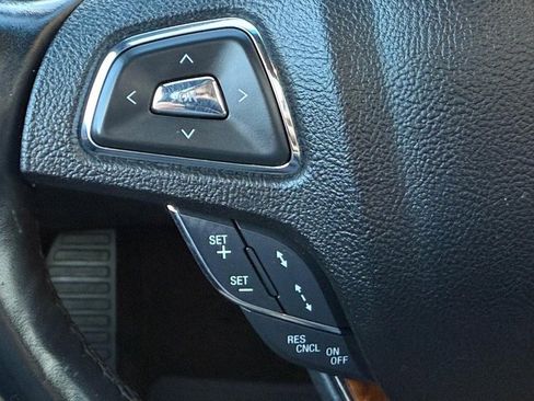 Used 2016 Lincoln MKX Reserve w/ Luxury Package image 16