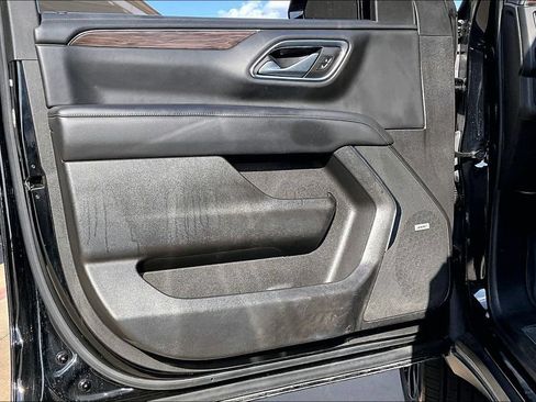 Used 2021 Chevrolet Tahoe Z71 w/ Rear Media and Nav Package AWD/4WD image 21