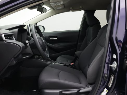 Used 2021 Toyota Corolla LE FWD image 13