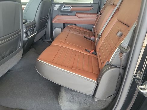 New 2026 GMC Sierra 2500 Denali Ultimate image 12