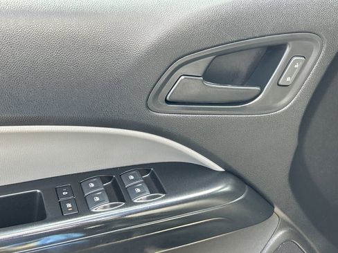 Used 2019 Chevrolet Colorado W/T w/ WT Convenience Package image 17