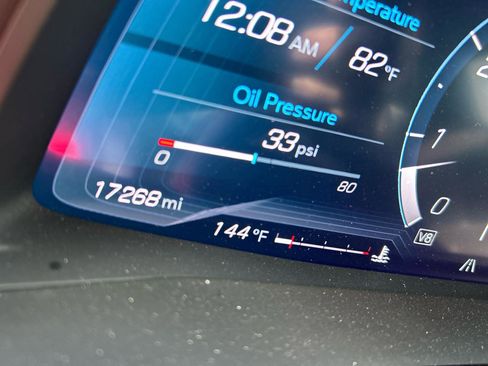 Used 2021 Chevrolet Corvette Stingray Preferred Cpe w/ Engine Appearance Package image 16