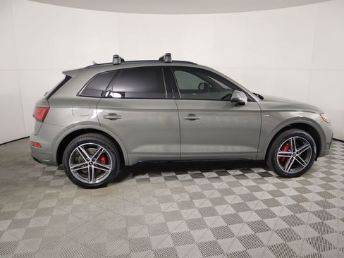 Used 2025 Audi Q5 e Premium Plus w/ Premium Plus Package image 4