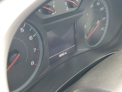 Used 2025 Chevrolet Malibu LT image 9