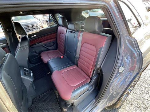 Used 2021 Volkswagen Atlas Cross Sport SEL Premium R-Line w/ Cross Sport MDO Package AWD/4WD image 25