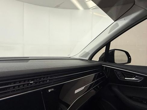 Used 2023 Audi Q7 3.0T Premium Plus AWD/4WD image 18