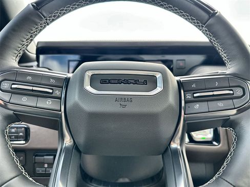 New 2026 GMC Yukon XL Denali Ultimate w/ LPO, Floor Liner Package image 33