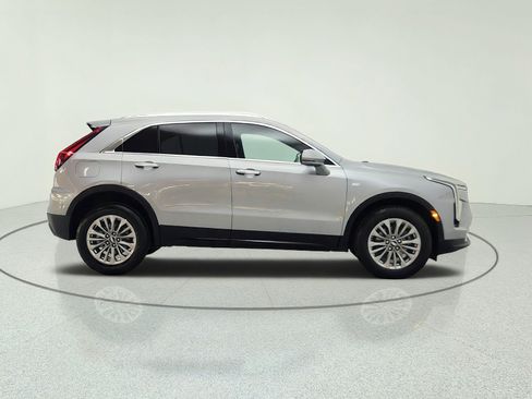 Used 2024 Cadillac XT4 Premium Luxury AWD/4WD image 4