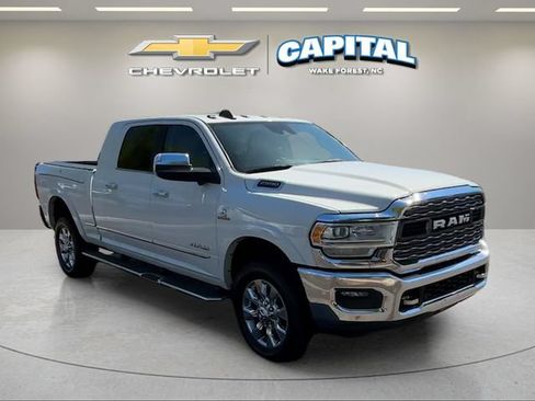 Used 2020 RAM 2500 Limited AWD/4WD image 7