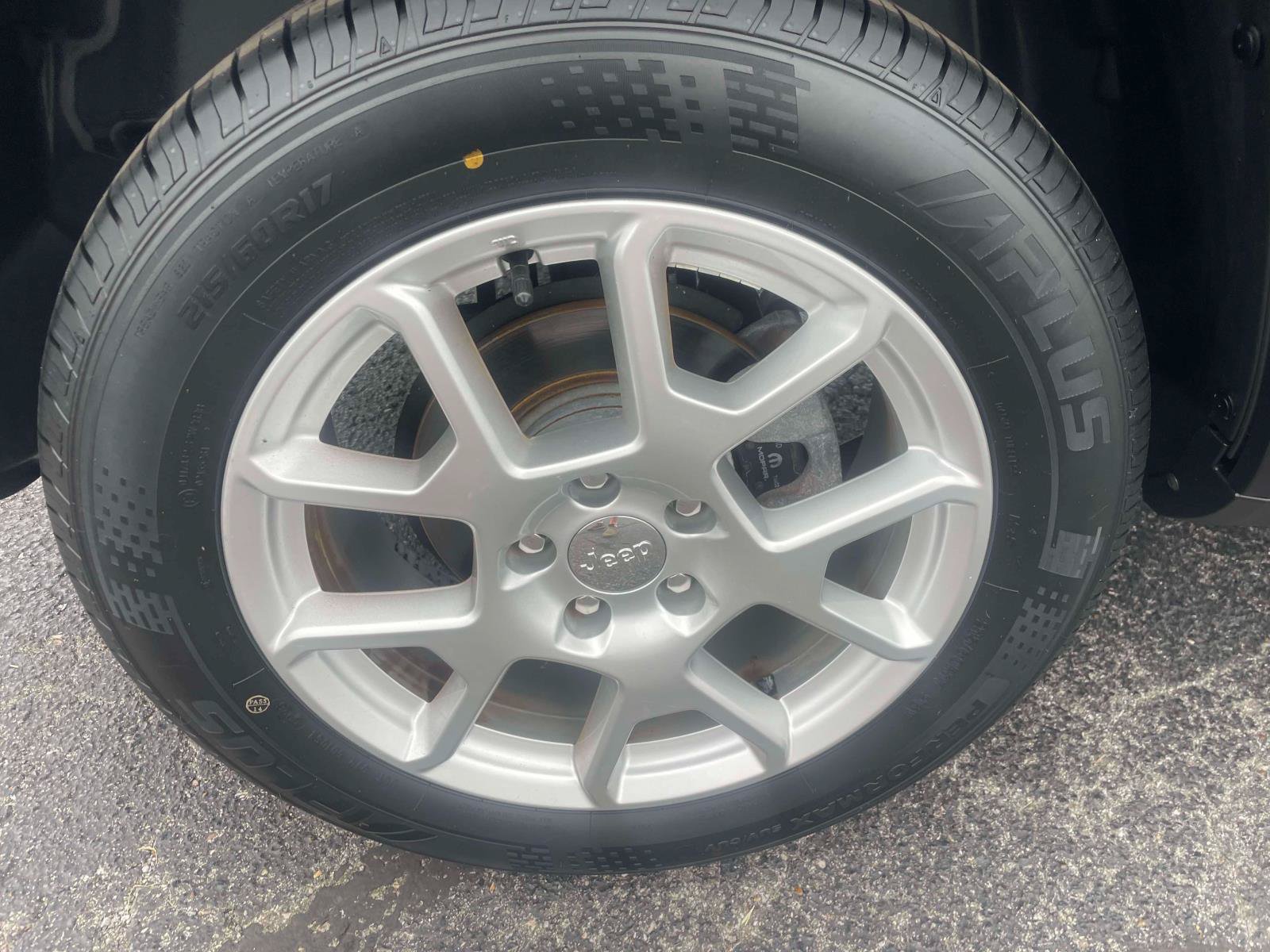Used 2021 Jeep Renegade Limited AWD/4WD image 11