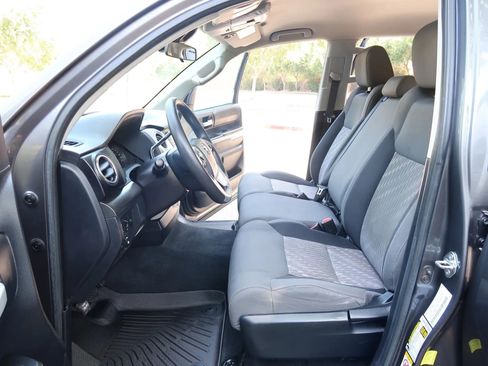 Used 2018 Toyota Tundra SR5 w/ TRD Off Road Package AWD/4WD image 20