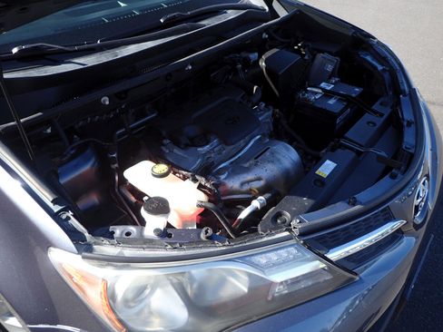 Used 2013 Toyota RAV4 XLE image 22