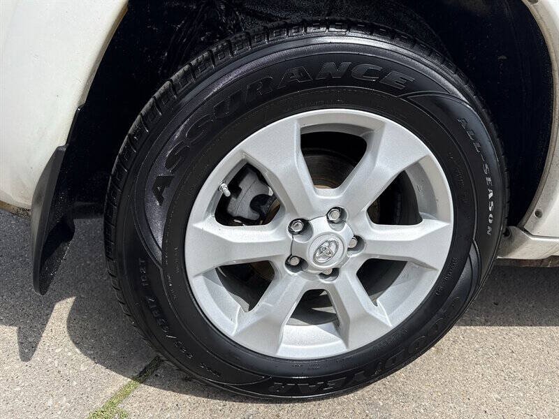 Used 2012 Toyota RAV4 Limited w/ Premium Plus Value Pkg AWD/4WD image 14