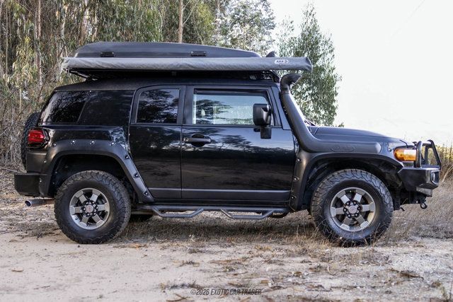 Used 2007 Toyota FJ Cruiser 4WD w/ TRD Special Edition image 9