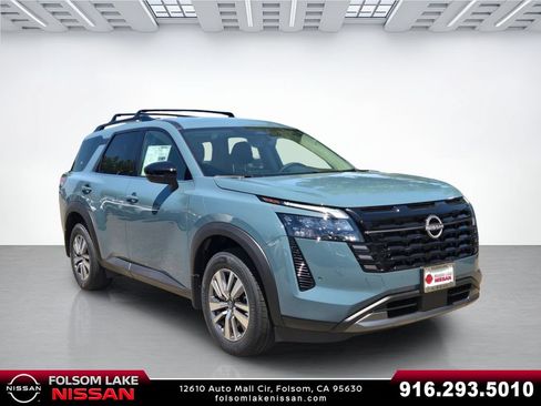 New 2026 Nissan Pathfinder SL AWD/4WD image 1