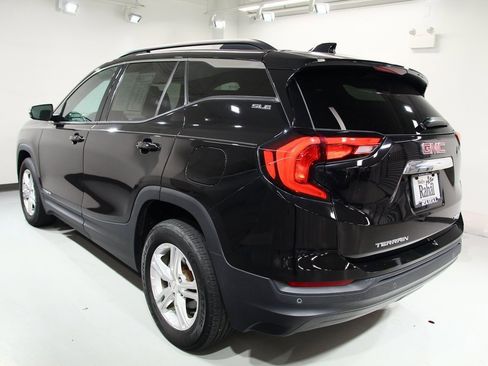 Used 2019 GMC Terrain SLE w/ Driver Convenience Package image 13