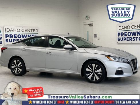 Used 2022 Nissan Altima 2.5 SV image 1