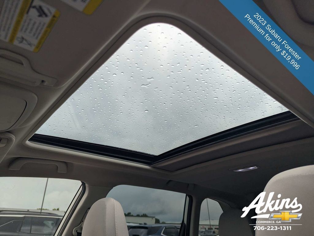Used 2023 Subaru Forester Premium AWD/4WD image 20