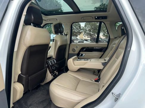 Used 2019 Land Rover Range Rover HSE AWD/4WD image 18