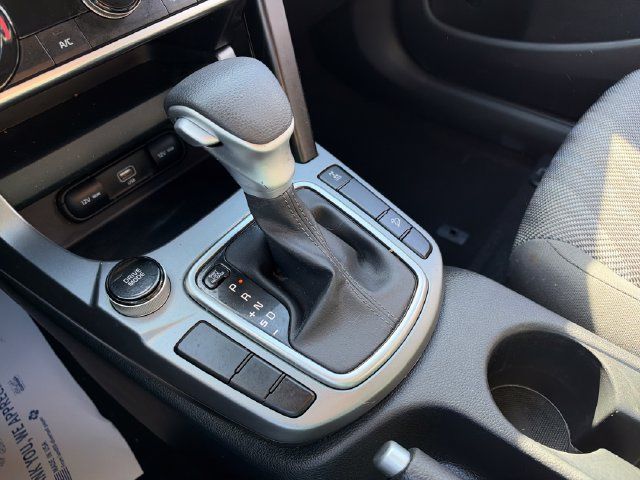 Used 2023 Kia Seltos LX AWD/4WD image 17
