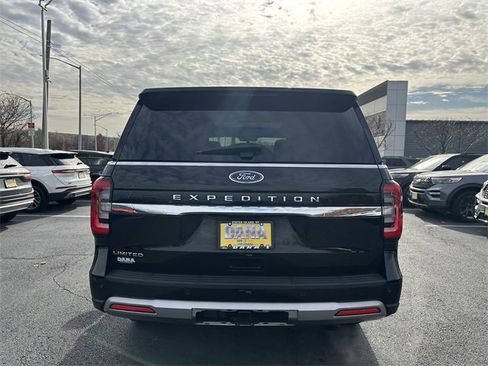 Certified 2022 Ford Expedition Limited image 6