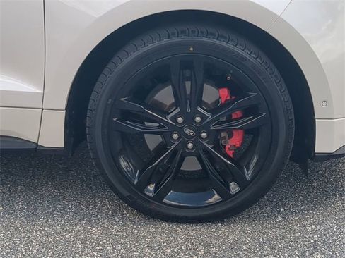 Used 2019 Ford Edge ST w/ Equipment Group 401A image 26