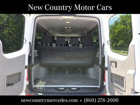 Used 2016 Mercedes-Benz Sprinter 2500 image 7