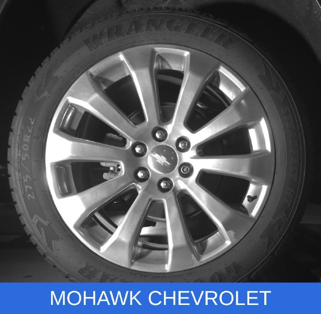Certified 2022 Chevrolet Tahoe Premier w/ Premium Package AWD/4WD image 30