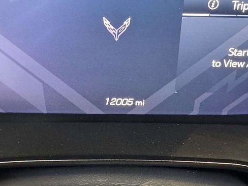 Used 2021 Chevrolet Corvette Stingray Coupe w/ 1LT RWD image 12