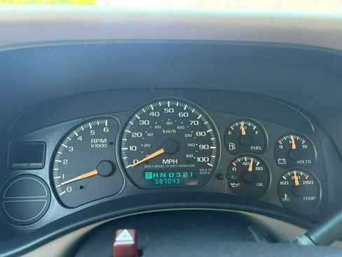 Used 2001 Chevrolet Silverado 1500 LS w/ Firm Ride Suspension Pkg RWD image 21