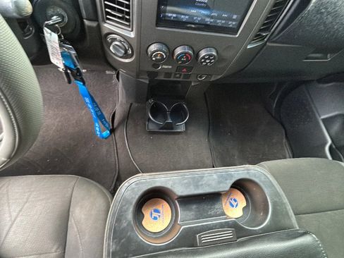Used 2008 Nissan Titan LE AWD/4WD image 12