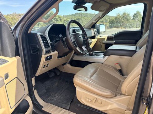Used 2020 Ford F150 Lariat w/ Equipment Group 502A Luxury AWD/4WD image 10