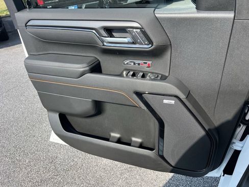 New 2025 GMC Sierra 1500 AT4 w/ Technology Package image 14