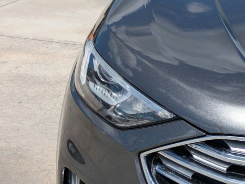 Used 2019 Ford Edge Titanium image 7