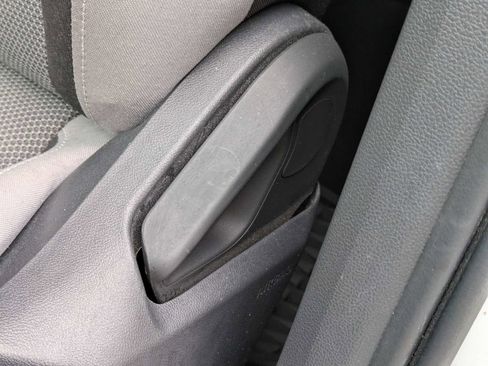 Certified 2023 Volkswagen Taos S FWD image 26