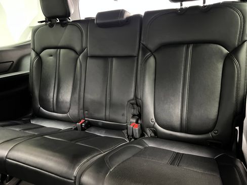 Used 2024 Jeep Wagoneer Series II w/ Flexible Seating Group RWD image 41