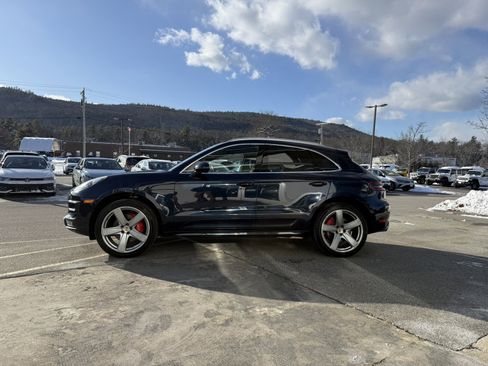 Used 2018 Porsche Macan Turbo image 6
