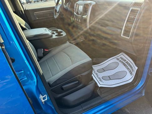 Used 2021 RAM 1500 Classic SLT image 12