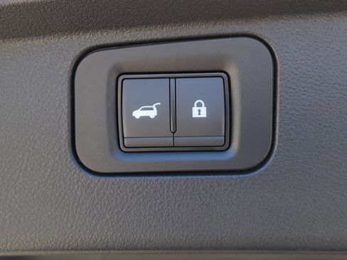 New 2026 Nissan Armada SL w/ Captain's Chari Seat Package image 14