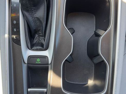Used 2019 Honda Accord LX image 15