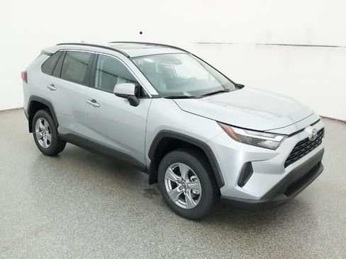 New 2025 Toyota RAV4 XLE image 31