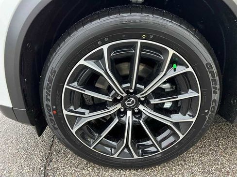 New 2025 MAZDA CX-70 Plug-In Hybrid w/ Premium Pkg image 10