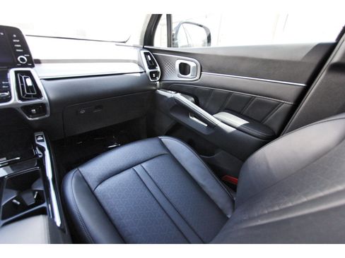 Certified 2023 Kia Sorento SX FWD image 11