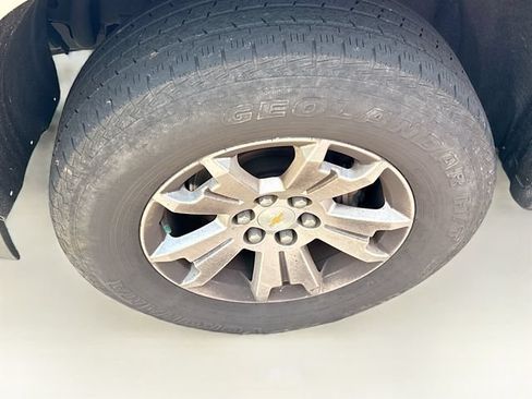 Used 2018 Chevrolet Colorado LT w/ LT Convenience Package AWD/4WD image 26