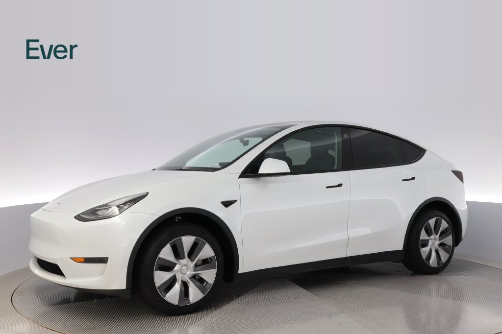 Used 2022 Tesla Model Y Long Range AWD/4WD image 18
